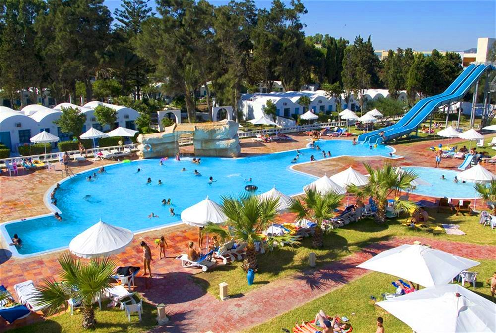 Bousten Long Beach Club фото 15