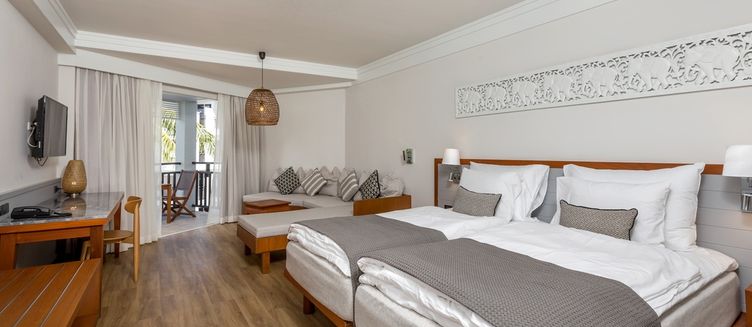 Фото отеля Sunwing Bangtao Beach