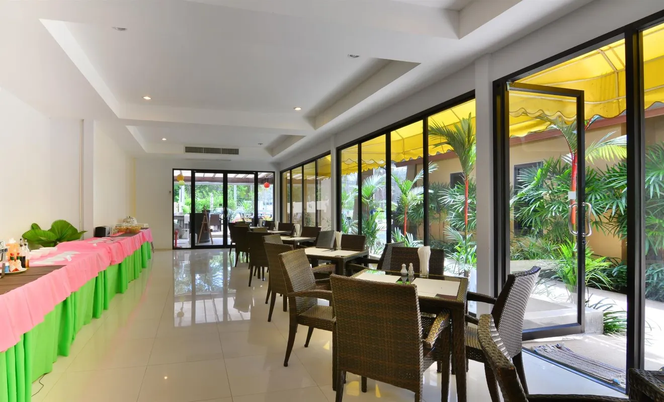 Naiyang Beach Hotel фото 8