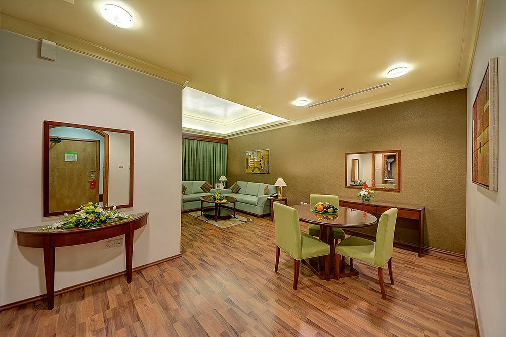 Al Khoory Hotel Apartments Al Barsha фото 28