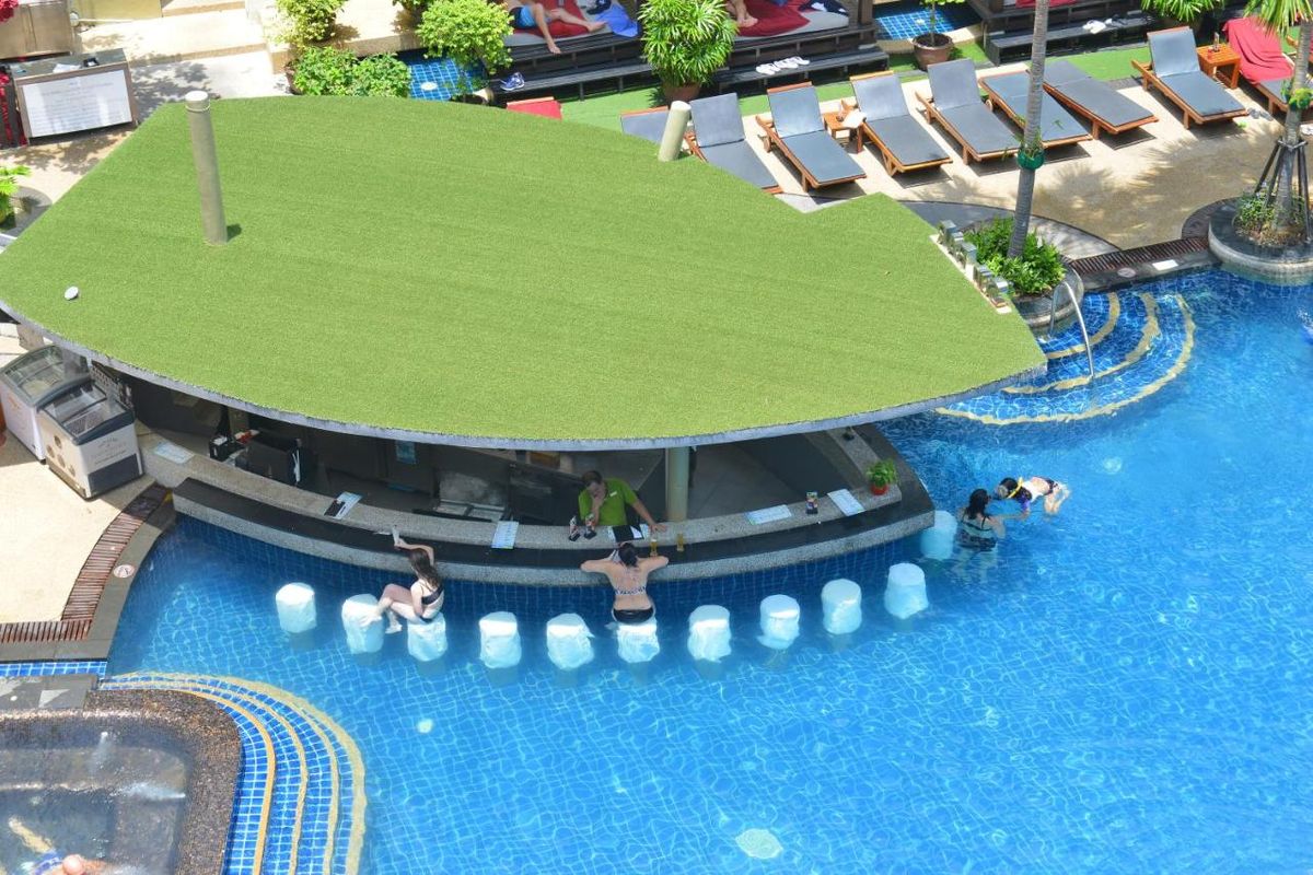Deevana Plaza Phuket фото 7