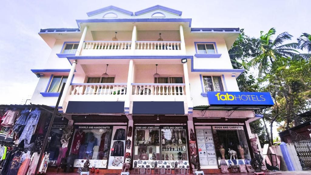 FabHotel Grand Royal Palms фото 25