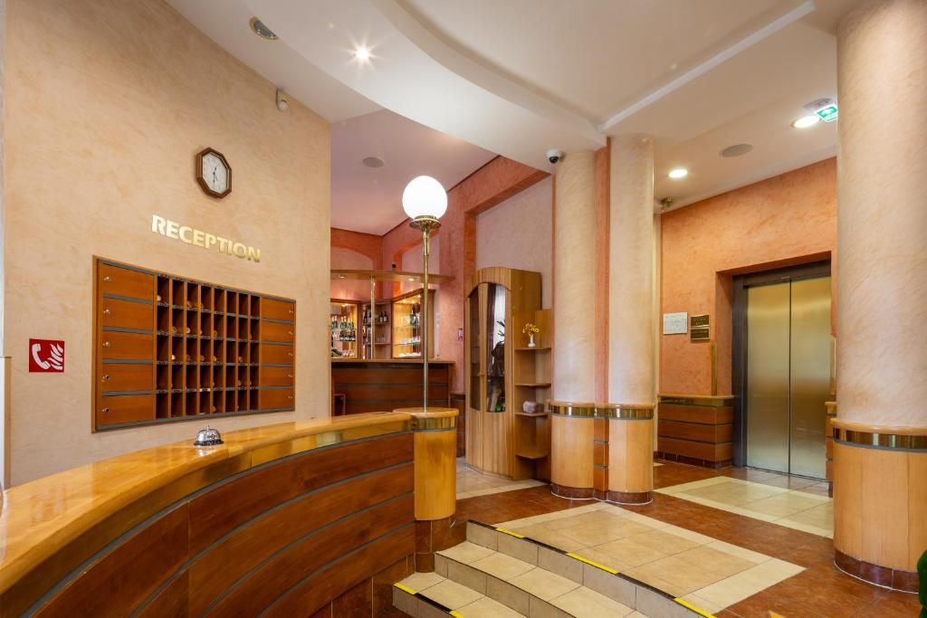 Wellness Hotel Jean De Carro фото 20