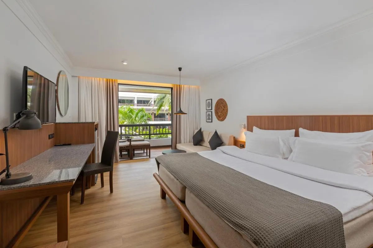 Kamala Beach Resort, A Sunprime Resort (Adults Only) фото 3