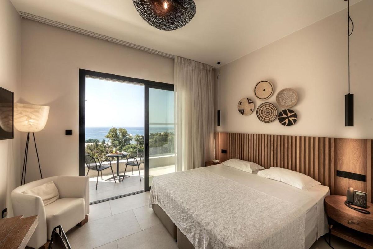 Anemi Hotel and Suites фото 1