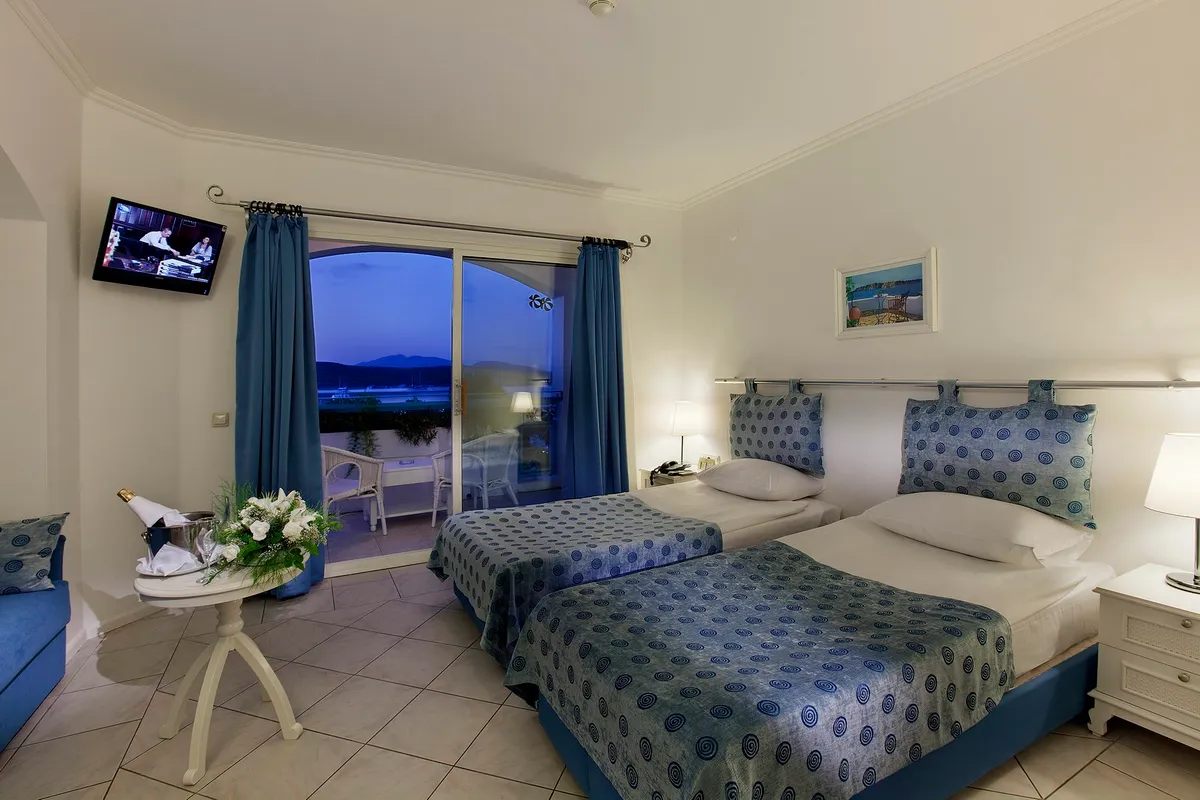 Royal Asarlik Beach Hotel & Spa фото 2
