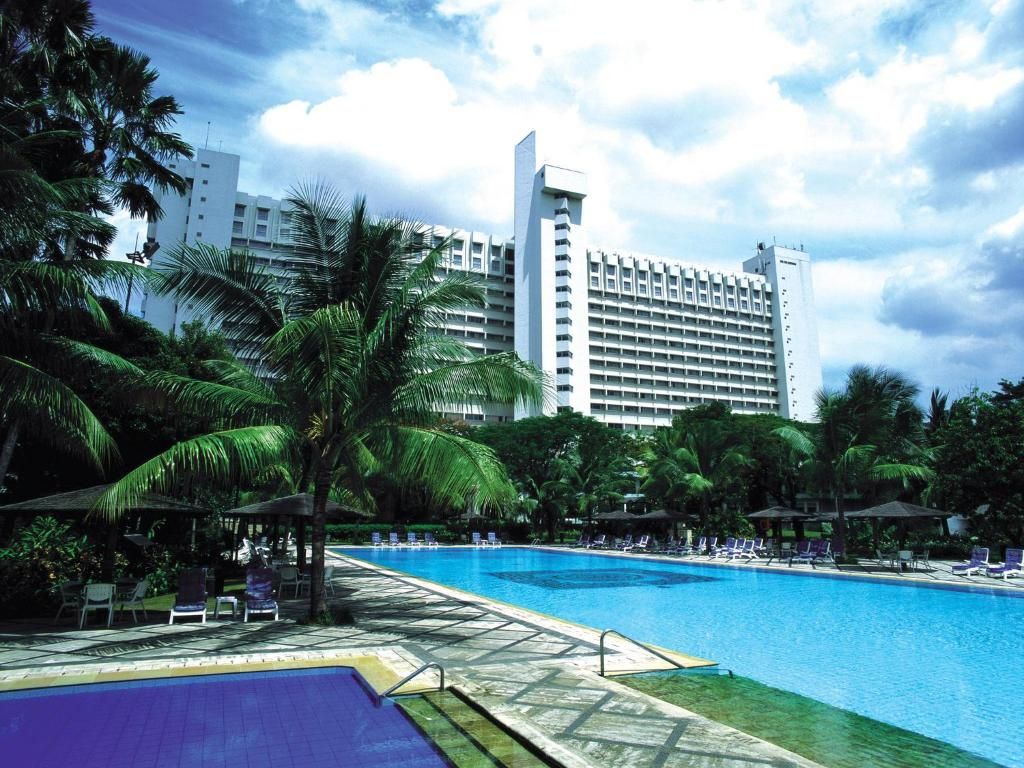 Hotel Borobudur Jakarta фото 1