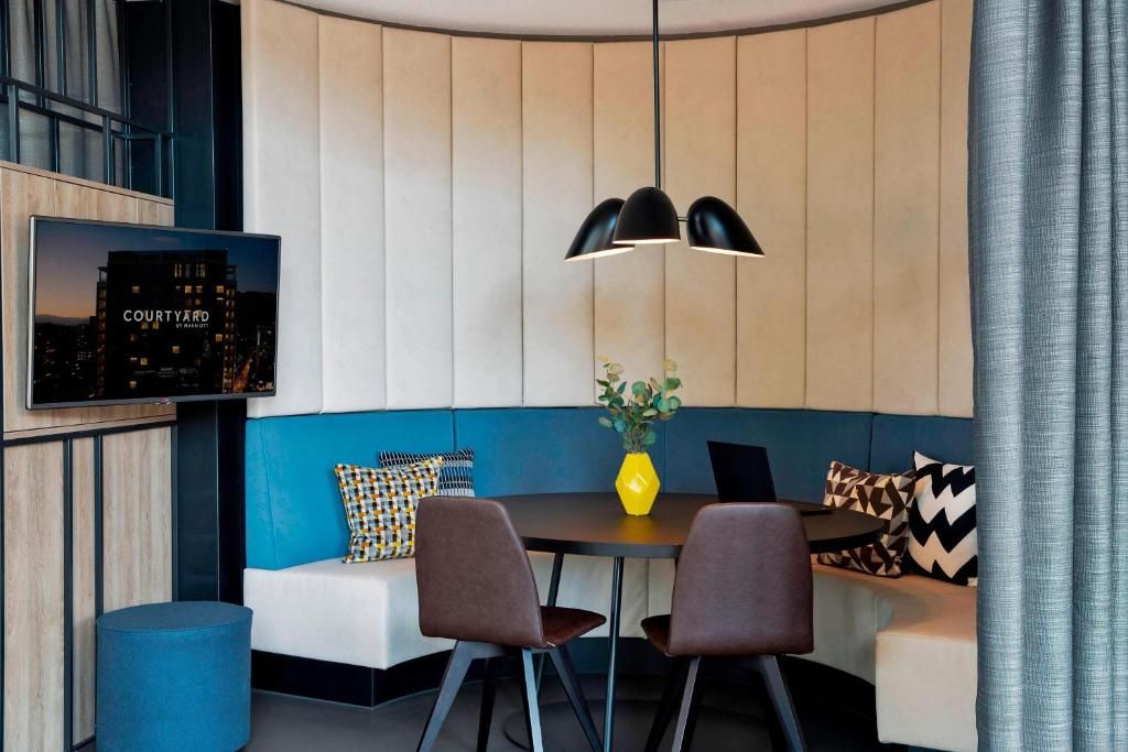 Courtyard by Marriott Zurich North фото 52