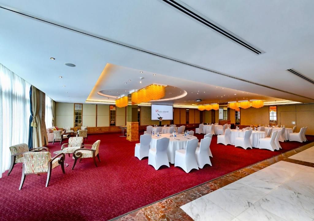 Swiss-Belhotel Seef Bahrain фото 57