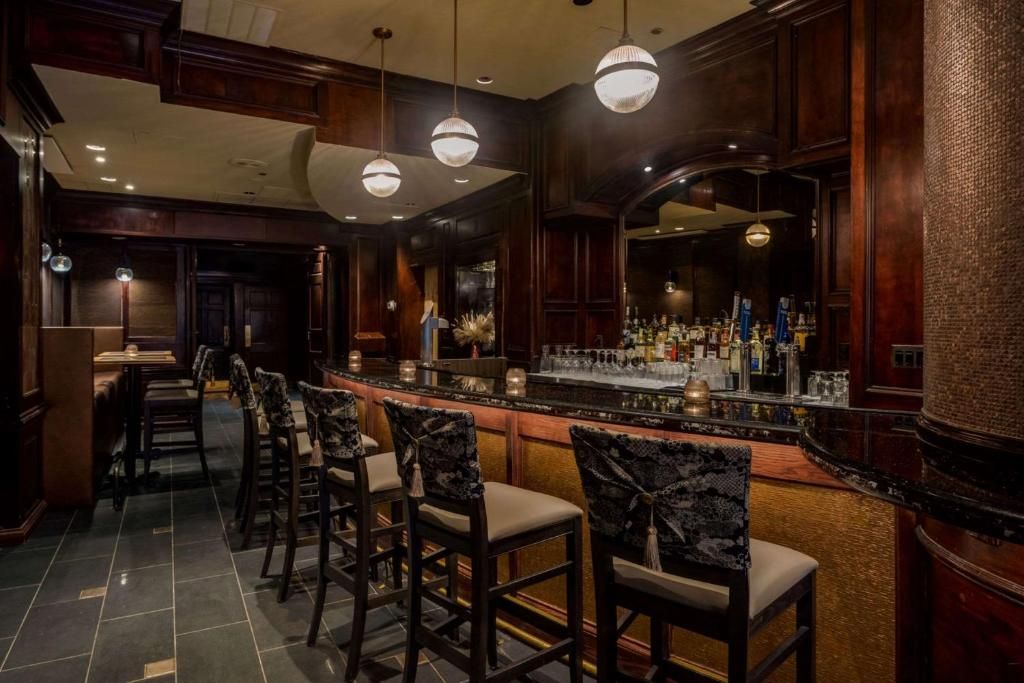 The Whitehall Hotel фото 10