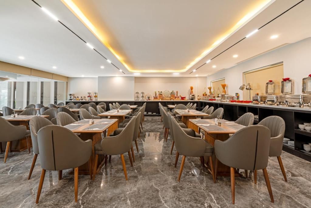 Mercy Emerald Hotel Danang фото 3