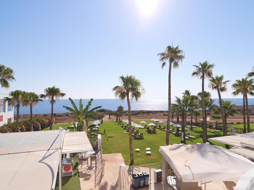 Leonardo Crystal Cove Hotel & Spa - by the sea (only adults 16+) фото 88