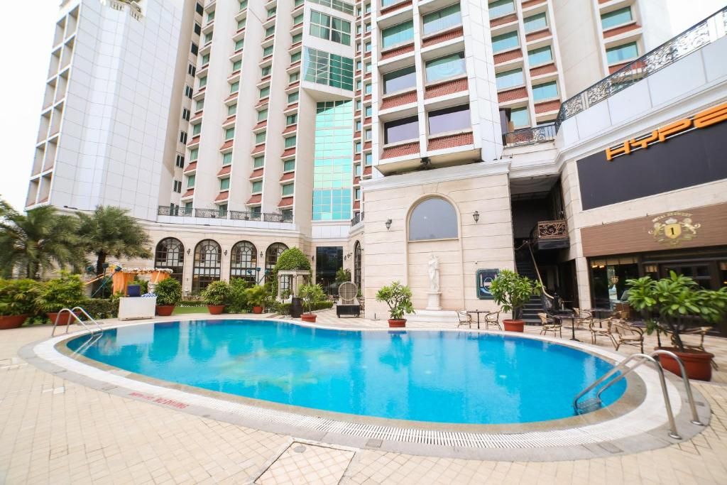 Hotel The Royal Plaza фото 90