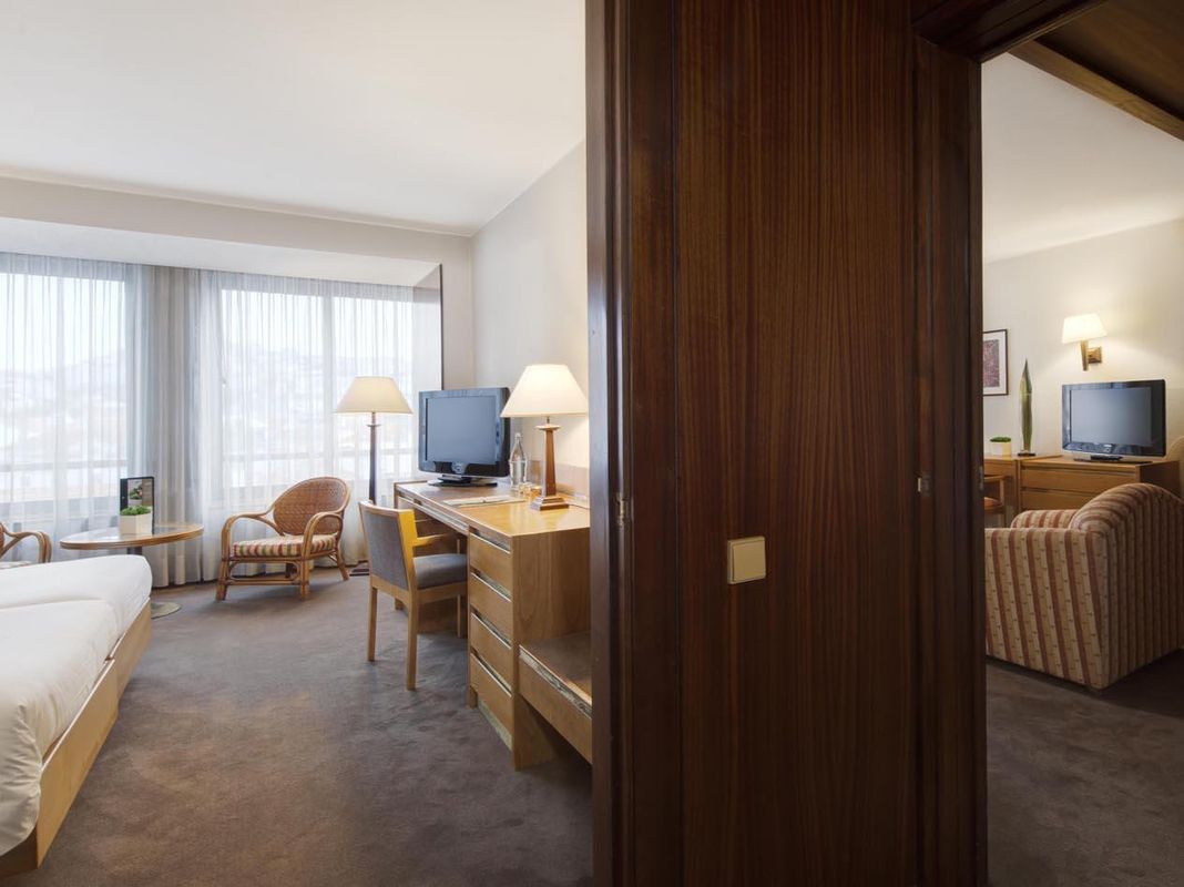 Hotel Tivoli Coimbra фото 15