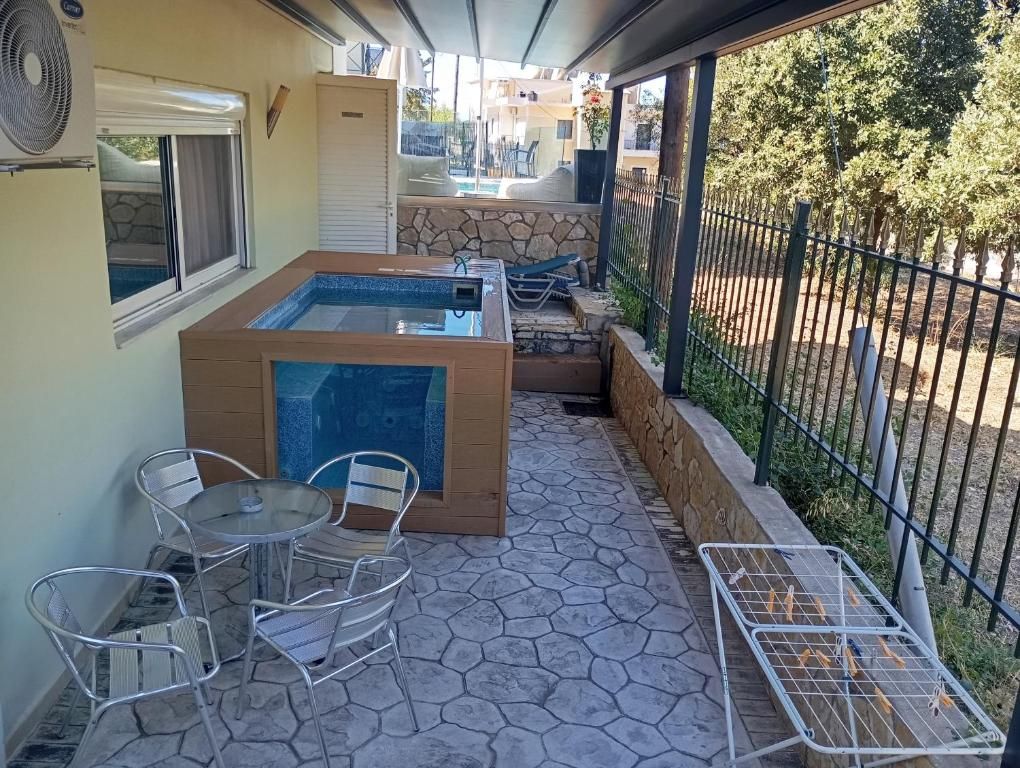 Semiramis Suites фото 13
