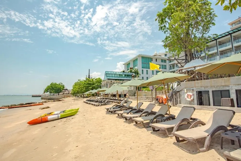 Pattaya Modus Beachfront Resort фото 6