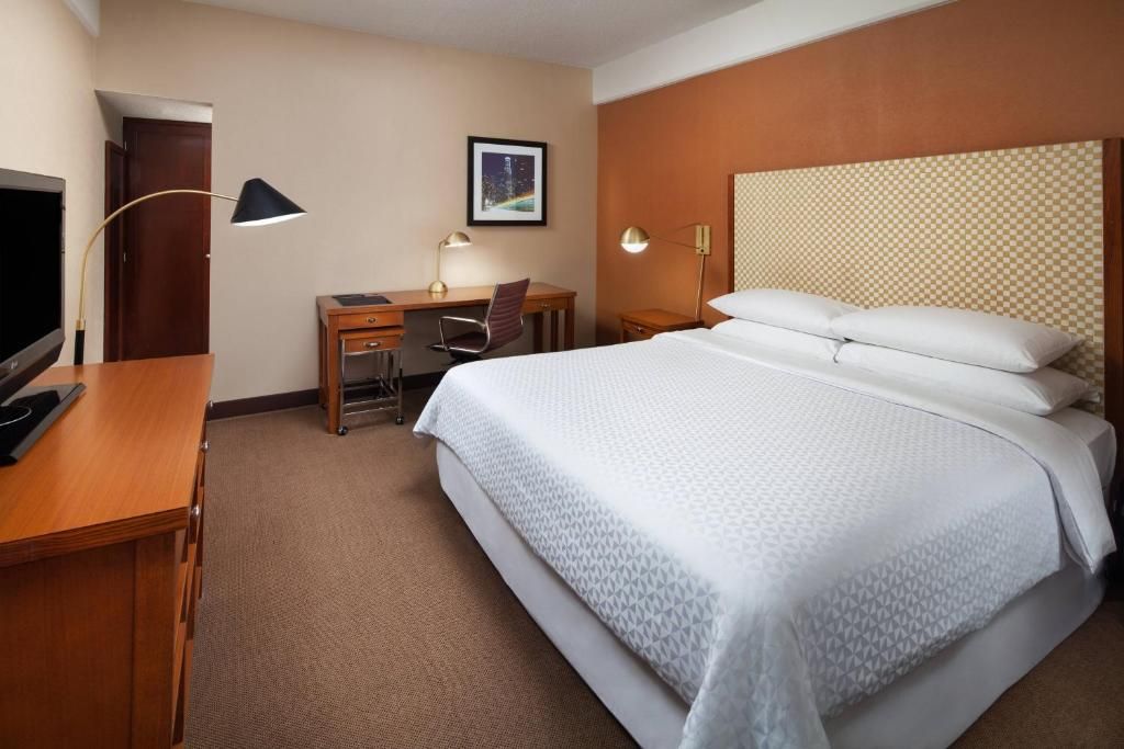 Four Points by Sheraton Los Angeles International Airport фото 42