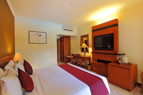 The Vira Bali Boutique Hotel & Suite фото 30