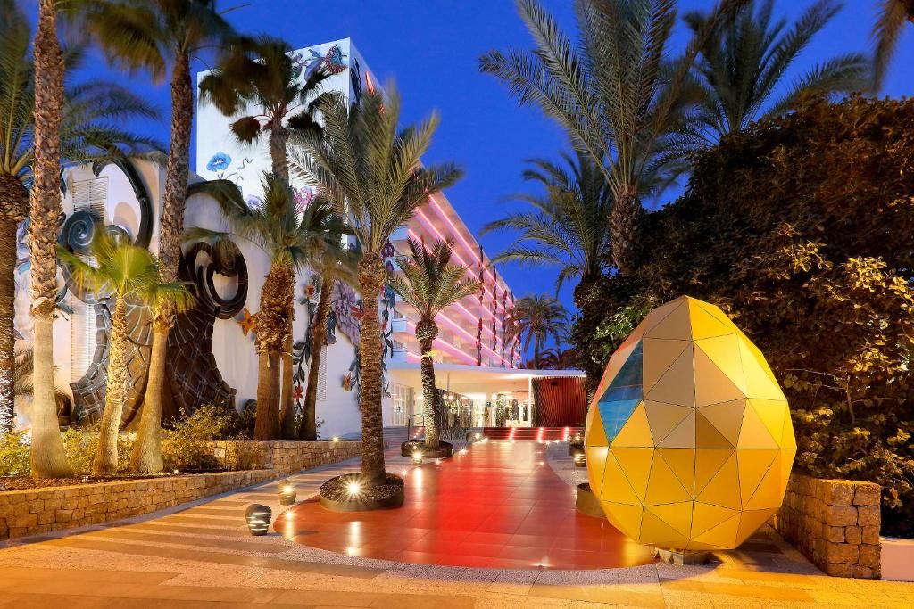 Ushuaia Ibiza Beach Hotel (Adults Only) фото 38
