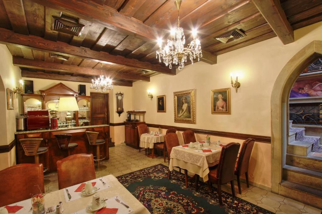 Hotel U Pava фото 28