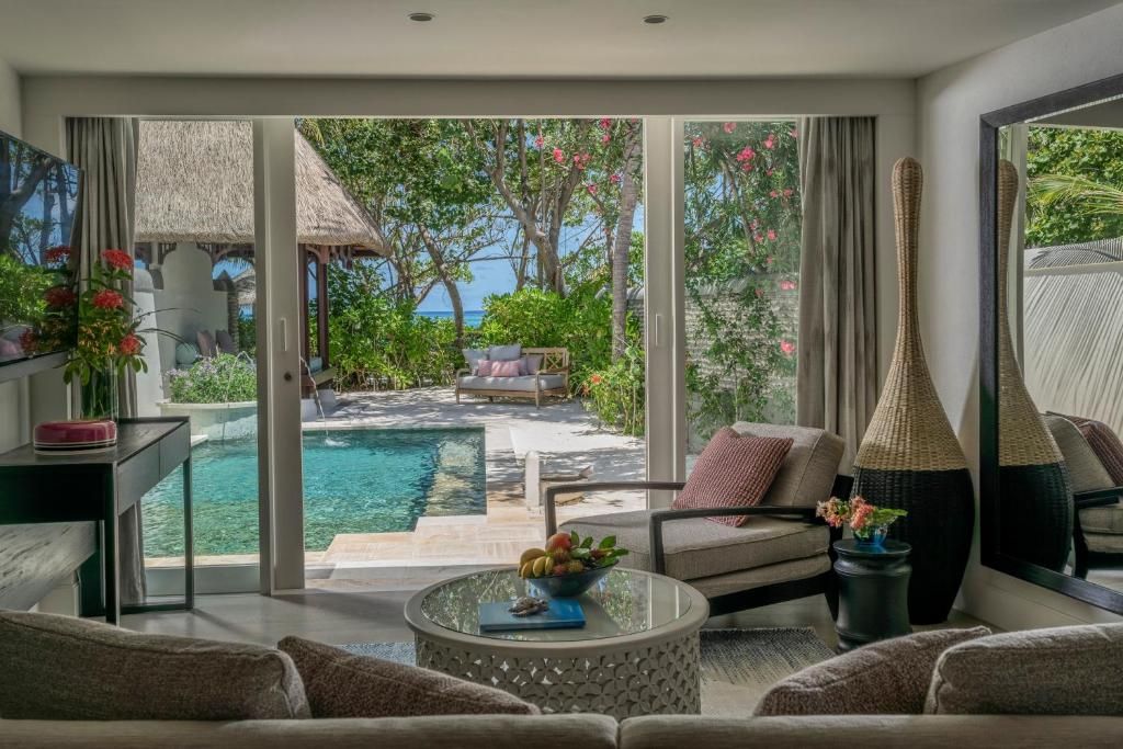 Four Seasons Resort Maldives at Kuda Huraa фото 46