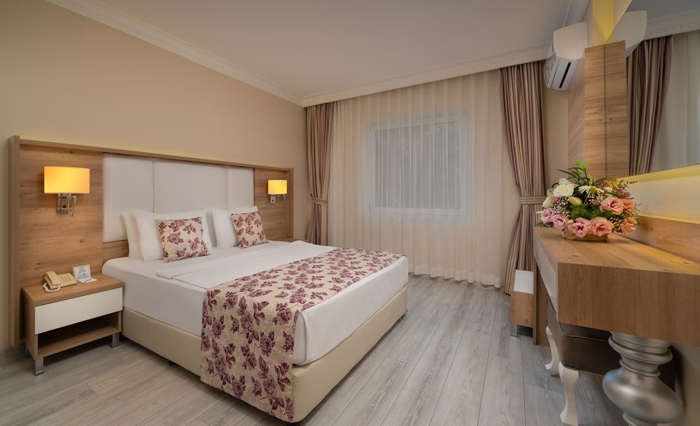 Royal Garden Beach Hotel фото 111