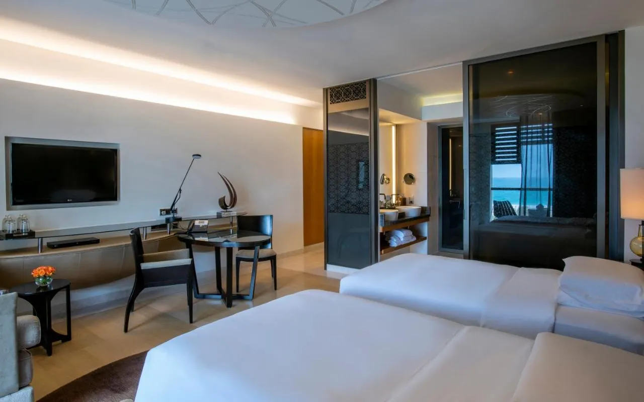 Park Hyatt Abu Dhabi Hotel and Villas фото 4