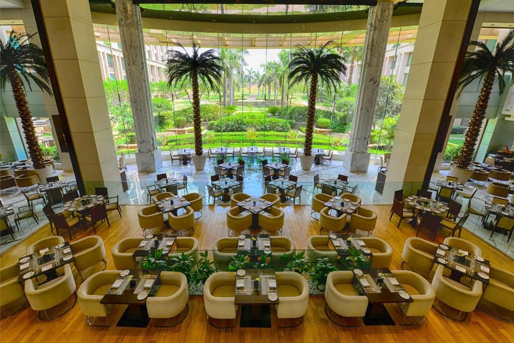 The Grand New Delhi Hotel фото 62