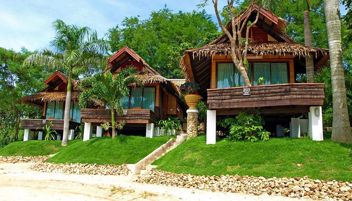 Sunset Village Beach Resort фото 0