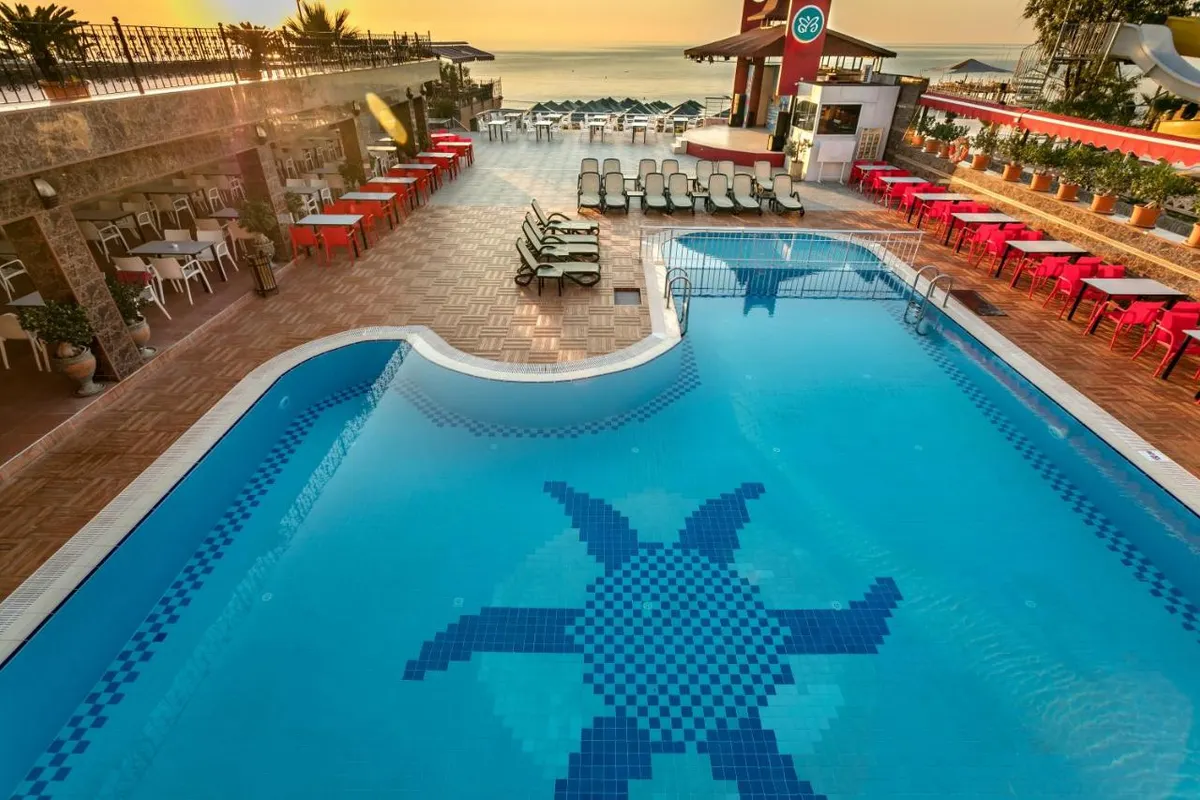Aleria Belport Beach Hotel фото 8