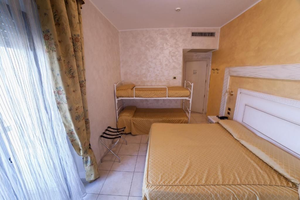 Hotel Diplomat Palace фото 19