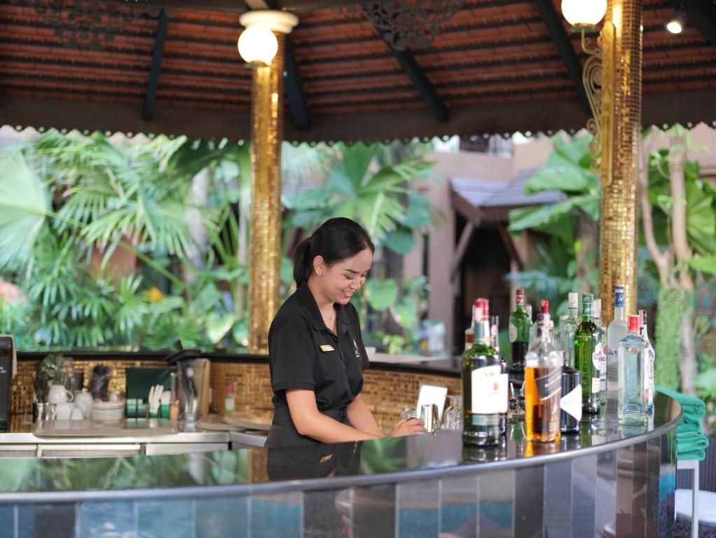 Quality Resort and Spa Patong Beach фото 71