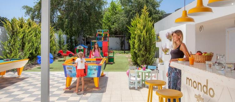 Фото отеля Kipriotis Maris Suites