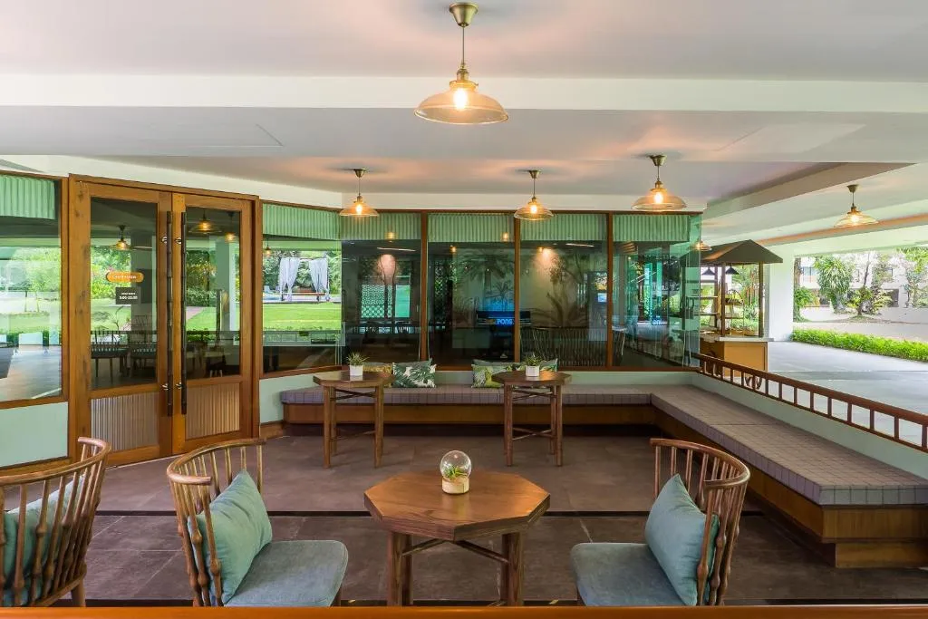 Naithonburi Beach Resort фото 187