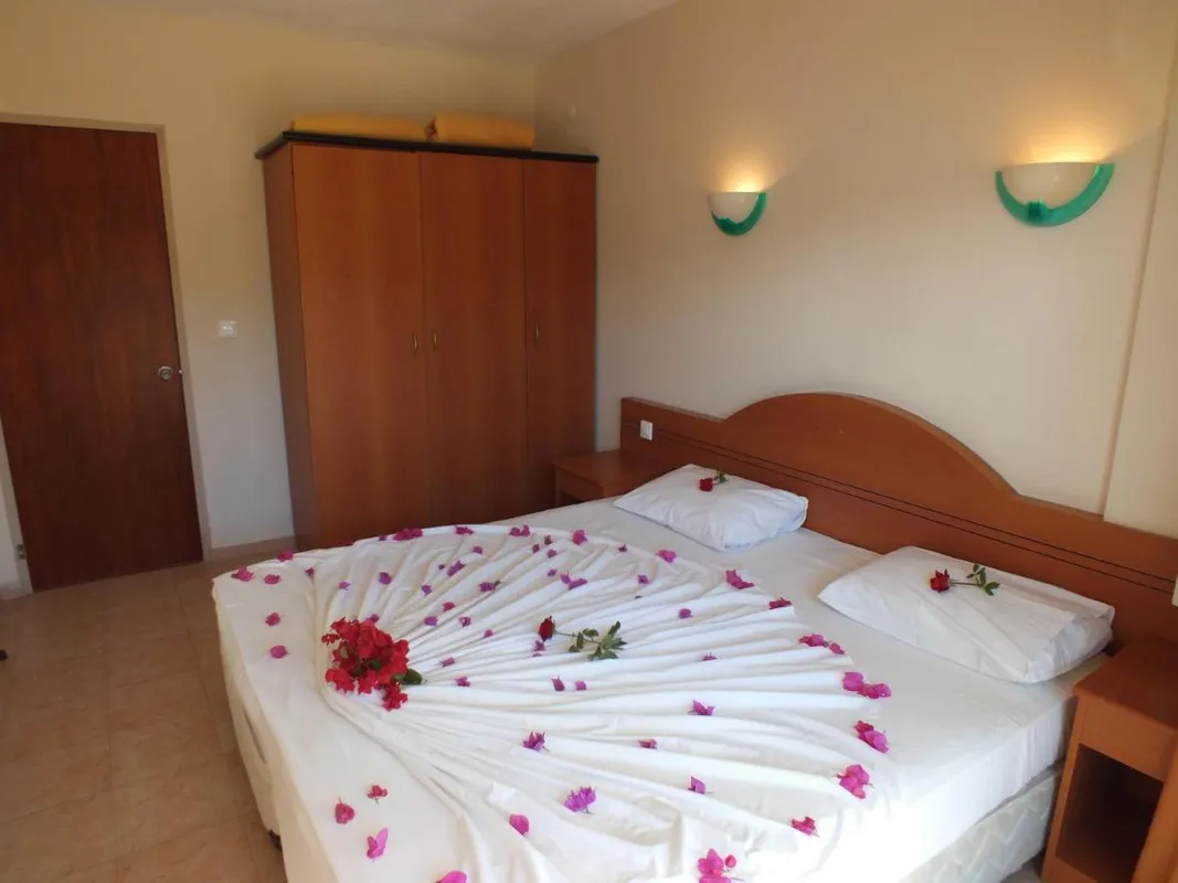 Tuntas Family Suites Kusadasi фото 2