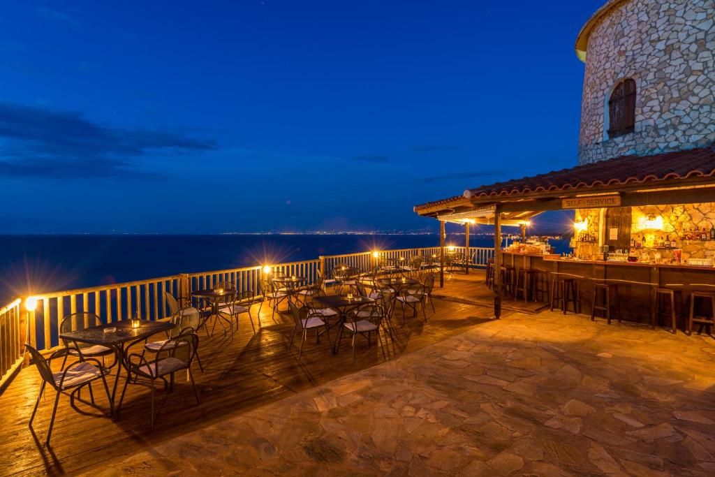 Pavlina Beach Hotel фото 27