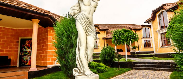 Фото отеля Leo Palace Hotel & Restaurant