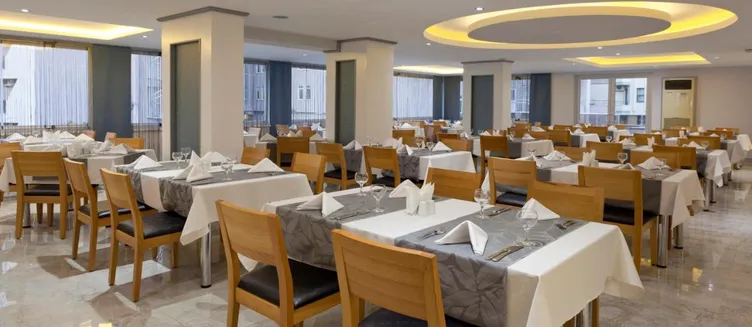 Фото отеля Monart City Hotel