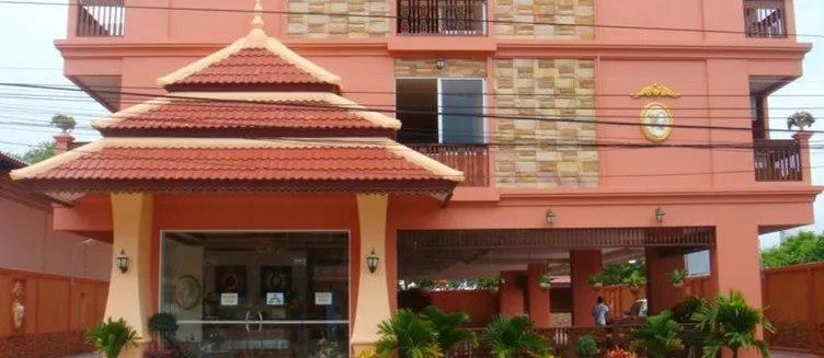 Фото отеля Navin Mansion 3