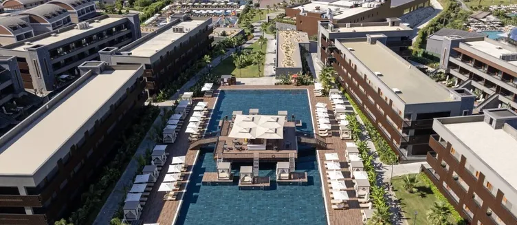 Фото отеля Jacaranda Luxury Resort