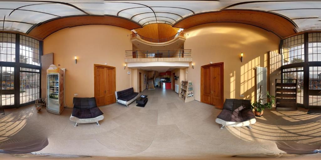 Hotel Vaki фото 0