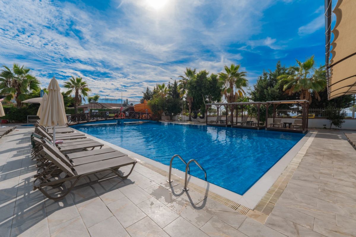 Sey Beach Hotel & Spa фото 9