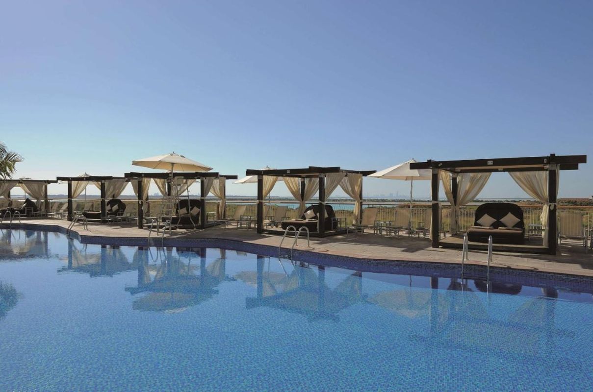Yas Plaza Mangroves by IHG фото 4