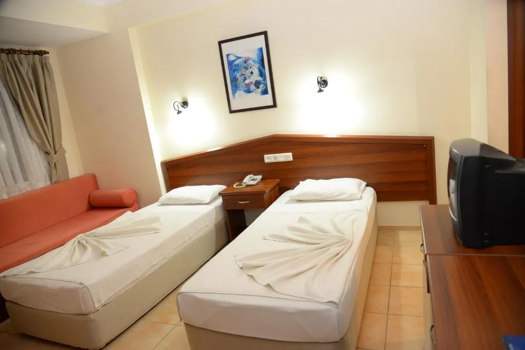 Karbel Beach Hotel фото 3