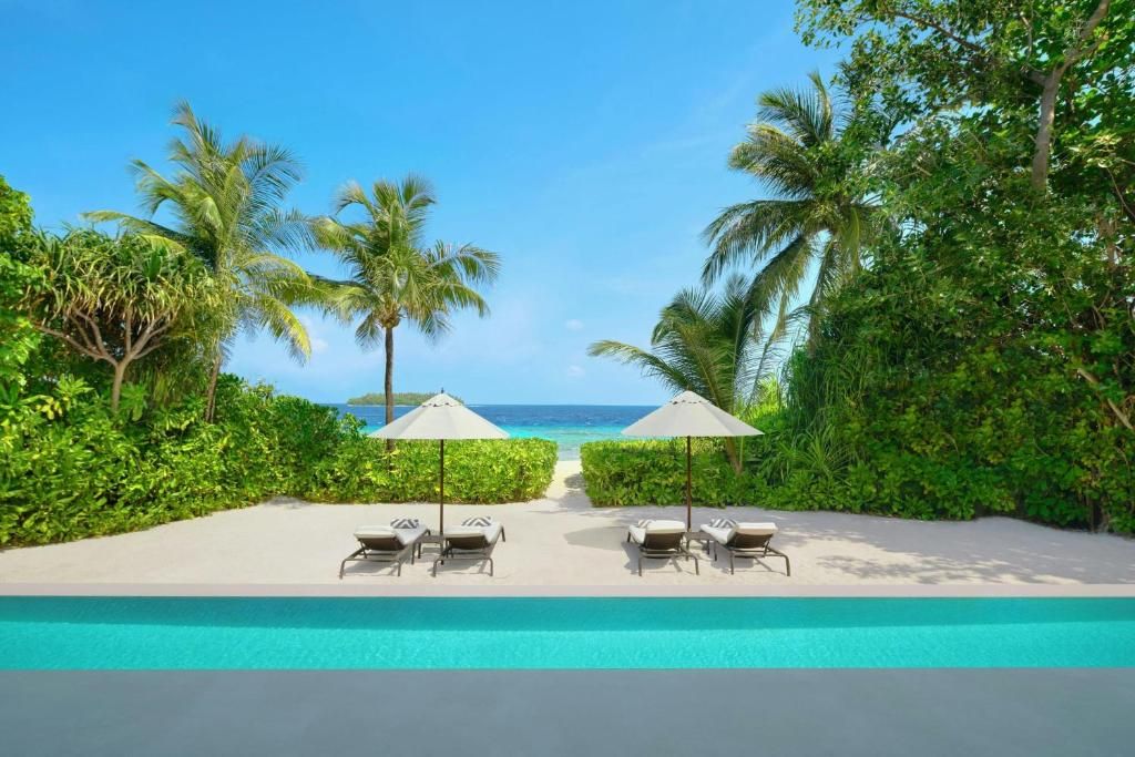 The Westin Maldives Miriandhoo Resort фото 78