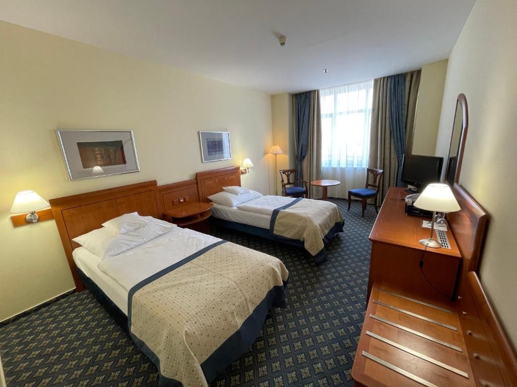 Hotel Ramada Prague City Centre фото 100