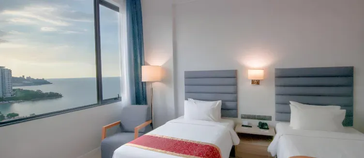 Фото отеля Hompton by the Beach Penang
