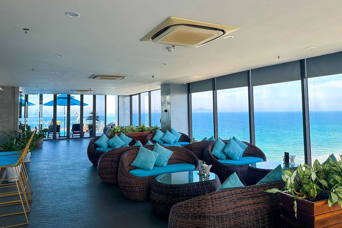 Yarra Ocean Suites Danang фото 14