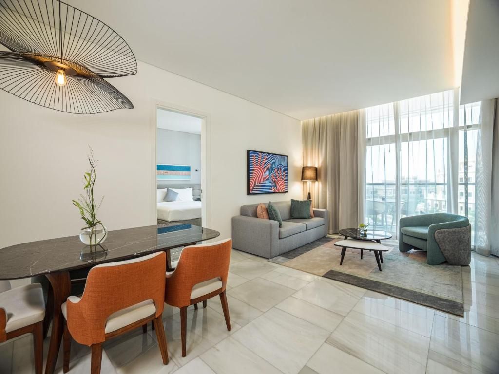 Th8 Palm Dubai Beach Resort Vignette Collection фото 60