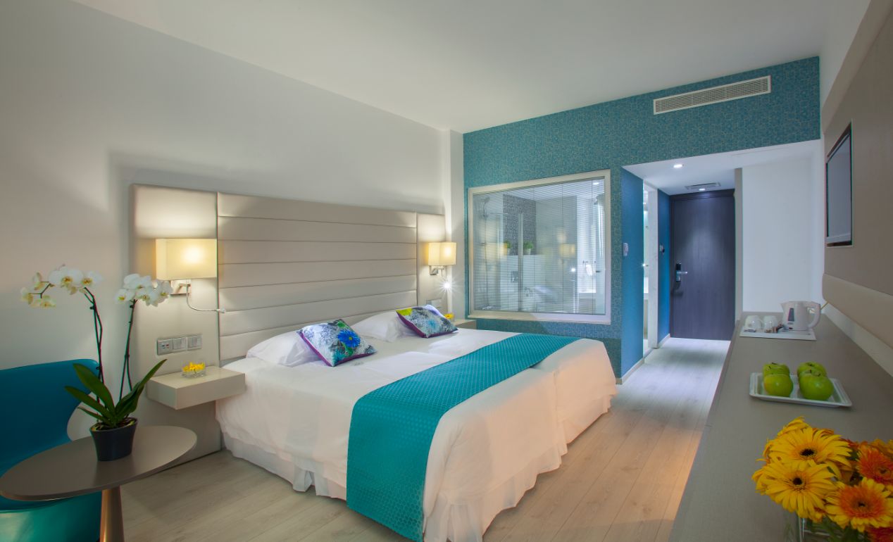 King Evelthon Beach Hotel and Resort фото 3